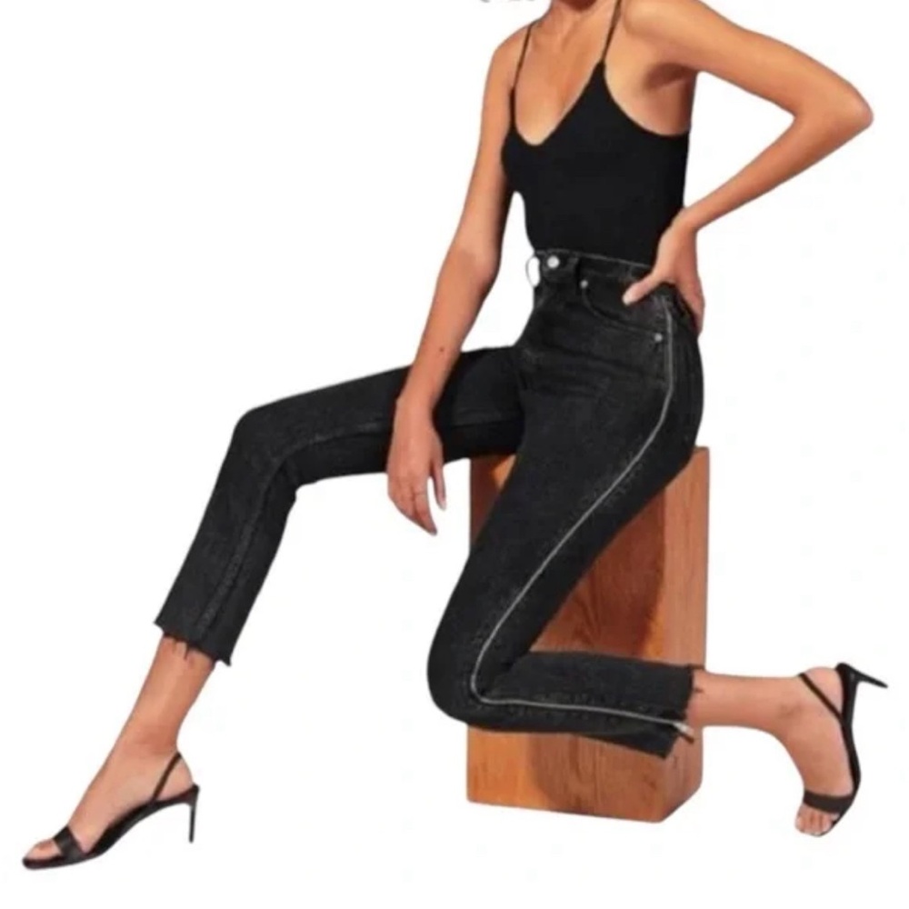 ✨Abercrombie & Fitch Ultra high rise mom jean